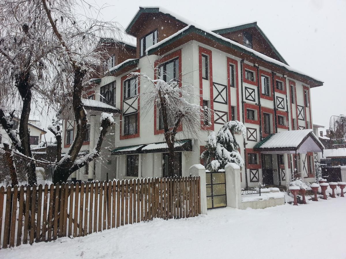 Royal Star Inn Srīnagar Екстериор снимка