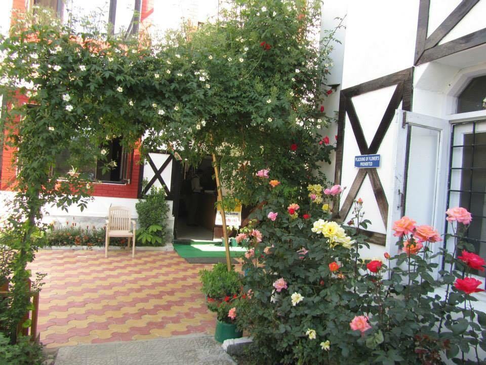 Royal Star Inn Srīnagar Екстериор снимка