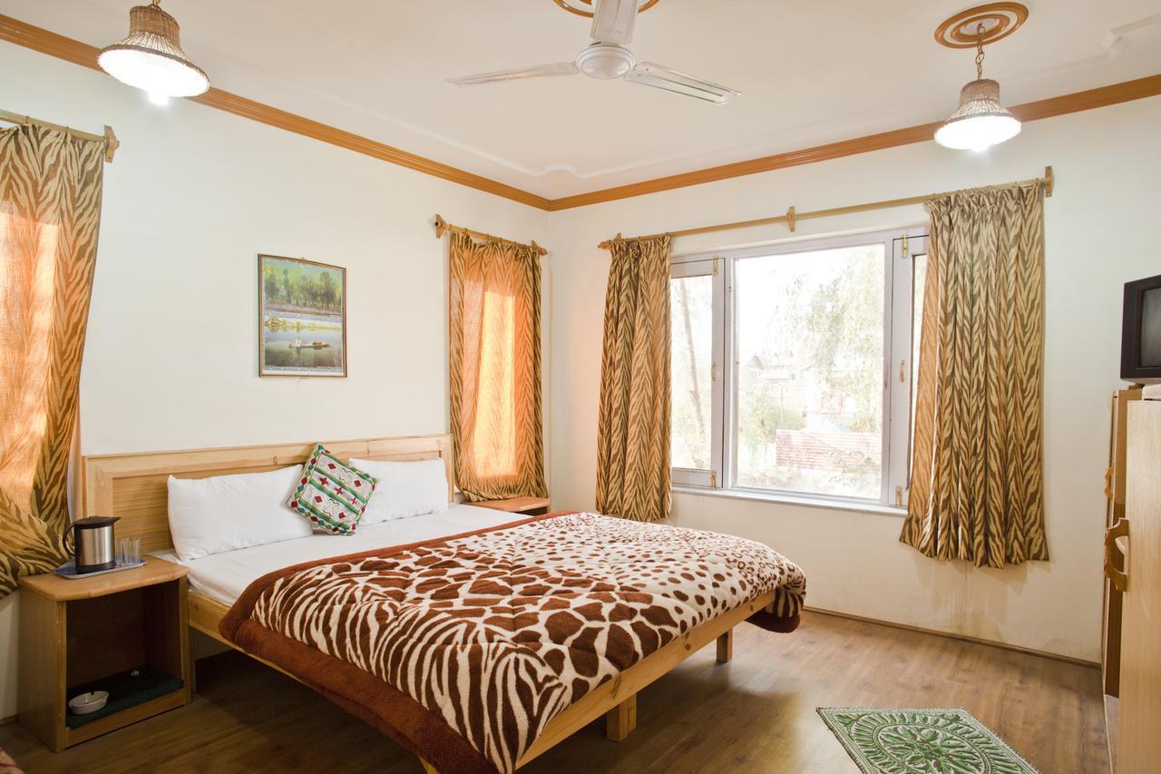 Royal Star Inn Srīnagar Екстериор снимка
